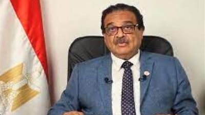 فريد زهران يناقش مع أعضاء النادي الليبرالي جدوى المشاركة في انتخابات الرئاسة
