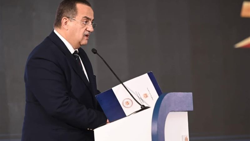 السفير/ عمرو عباس مساعد وزيرة الهجرة لشئون الجاليات