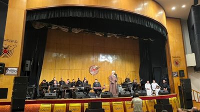 الشيخ محمود التهامي يبدأ حفله فى نقابة الصحفيين بـ«أكاد من فرط الجمال»