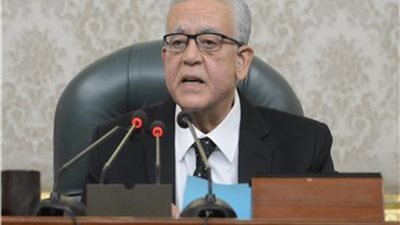 رئيس البرلمان يطالب الأعضاء بتوعية أبناء دوائرهم بأهمية المشاركة فى الانتخابات