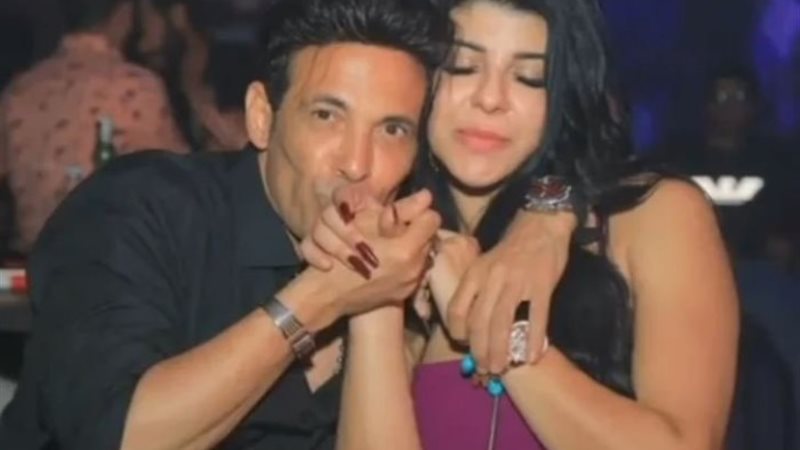 سعد الصغير وزوجته