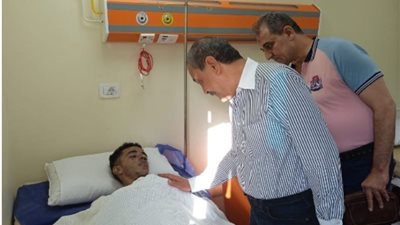 محافظ الإسماعيلية يطمئن على حالة المصابين في حريق مديرية الأمن
