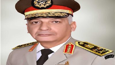 رئيس الوزراء يهنئ وزير الدفاع بالذكرى الخمسين لنصر أكتوبر المجيد