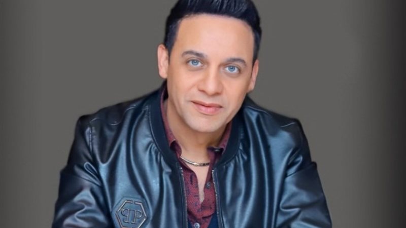 مصطفى قمر