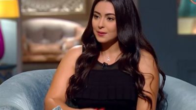نهى عابدين: «مفيش حاجة اسمها سينما نظيفة وكل واحد حر يعمل اللي عايزه»
