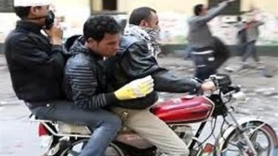 إصابة شاب أثناء منعه لصوص سرقة دراجته النارية بقتا