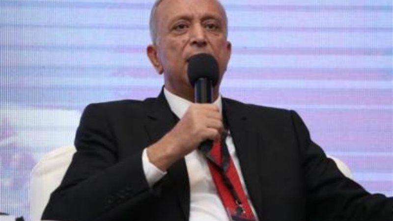 اللواء حسين مصطفى خبير السيارات