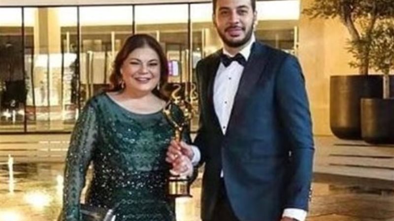 ماجدة زكي وابنها أحمد