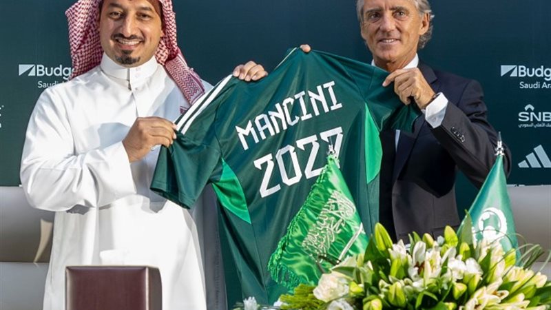 روبرت مانشيني مدرب منتخب السعودية