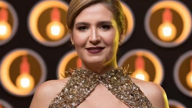 الفنانة هنا شيحة