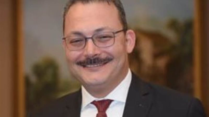 الدكتور سمير صبري
