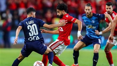 الموعد والقنوات الناقلة لمباراة الأهلي وبيراميدز قمة الدوري المصري نايل 2024