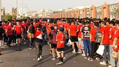 جماهير الأهلي في استاد القاهرة قبل مباراة بيراميدز بـ 3 ساعات