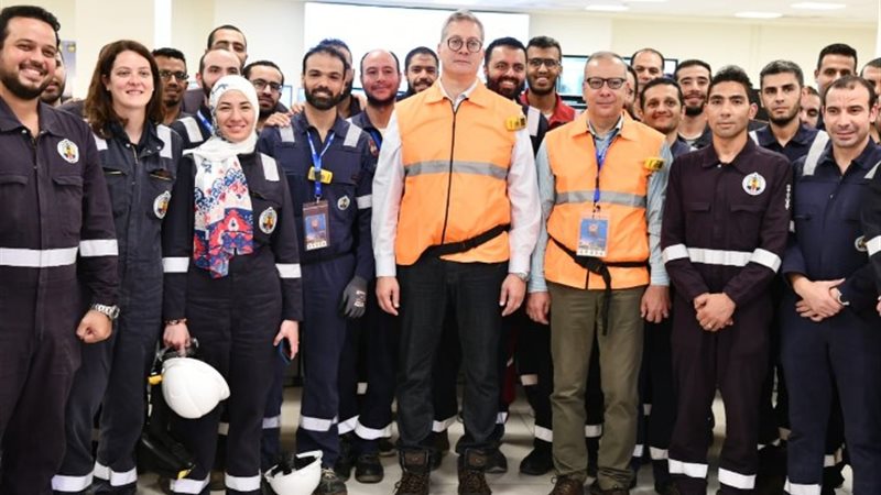 جانب من جولة وزير البترول