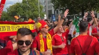جماهير إسبانيا تغزو شوارع ألمانيا في طريقها لملعب نهائي يورو 2024 (فيديو)