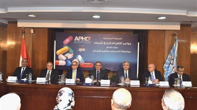 رئيس هيئة الدواء يشارك بالجلسة التحضيرية لمؤتمر الأهرام للدواء في نسخته الرابعة