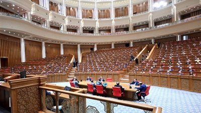برلمانيون يرفضون برنامج الحكومة الجديدة بعد العرض على مجلس النواب
