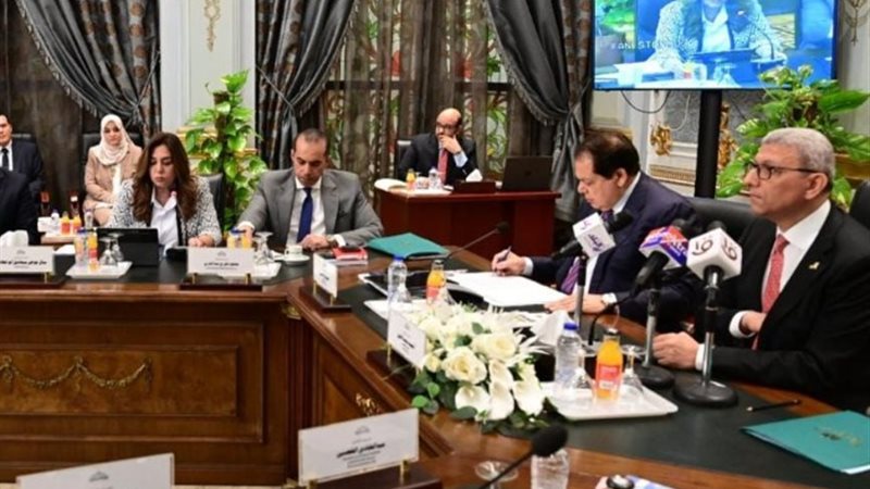 خلال مناقشة برنامج وزارة التنمية المحلية