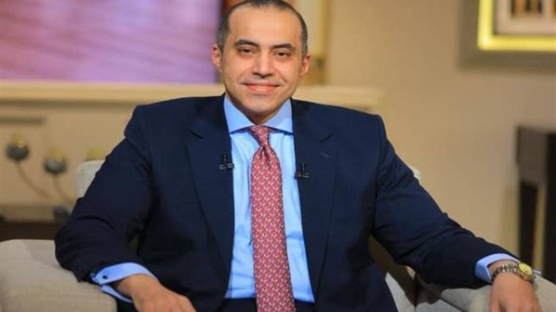 المستشارمحمود فوزي، وزير الشئون النيابية والقانونية والتواص