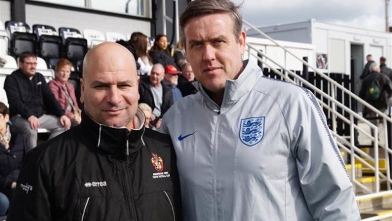 مدرب الاتحاد الإنجليزي