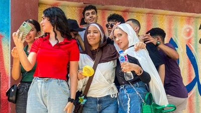 فرحة طلاب الثانوية العامة بعد انتهاء آخر امتحانات عام 2024