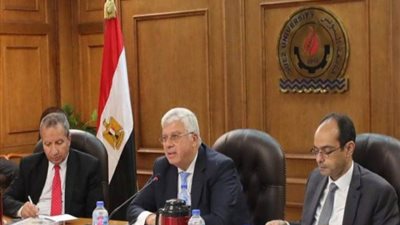 مفاجأة سارة بشأن تنسيق كليات الطب لطلاب الثانوية العامة 2024