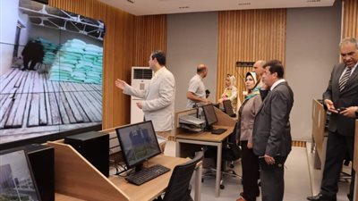 محافظ دمياط يتابع حملات متابعة الأسواق والتفتيش على المنشآت الغذائية