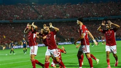شكوى وعقوبات قاسية تنتظر صفقة الأهلي المحتملة (تفاصيل)