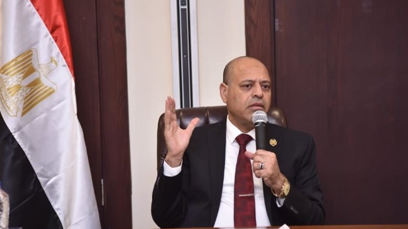 وزير العمل