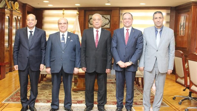 رئيس النيابة الإدارية يستقبل مساعدي وزير العدل