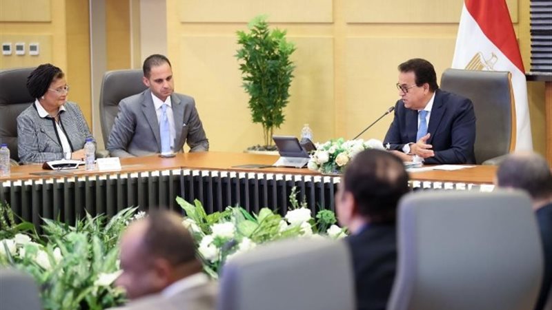 الدكتور خالد عبدالغفار نائب رئيس الوزراء ووزير الصحة والسكا