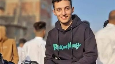 هل تخلى أحمد رزق عن ضحية نجله؟ تفاصيل جديدة فى حادث وفاة الدليفري(فيديو)