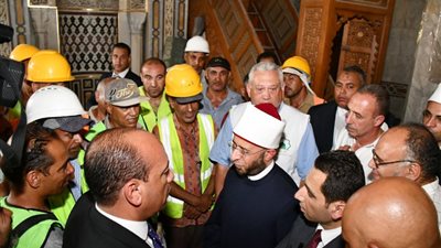 وزير الأوقاف يتابع أعمال الصيانة والتطوير في عدد من مساجد القاهرة