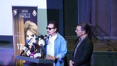 محمد رياض: أتمنى دعوة نيفين الكيلاني لحضور افتتاح مهرجان المسرح المصري