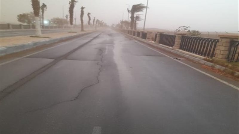 عاصفة في أبو سمبل