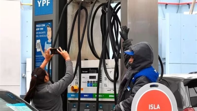 ازمة أسعار البنزين في الأرجنتين - أرشيفية