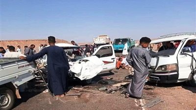 وفاة سائق وإصابة آخر إثر تصادم سيارتين بالطريق الصحراوي الشرقي بسوهاج