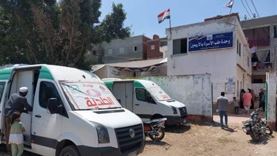 الكشف على 1435 مواطنا بالمجان في قافلة طبية بقرية الأربعين بدمياط