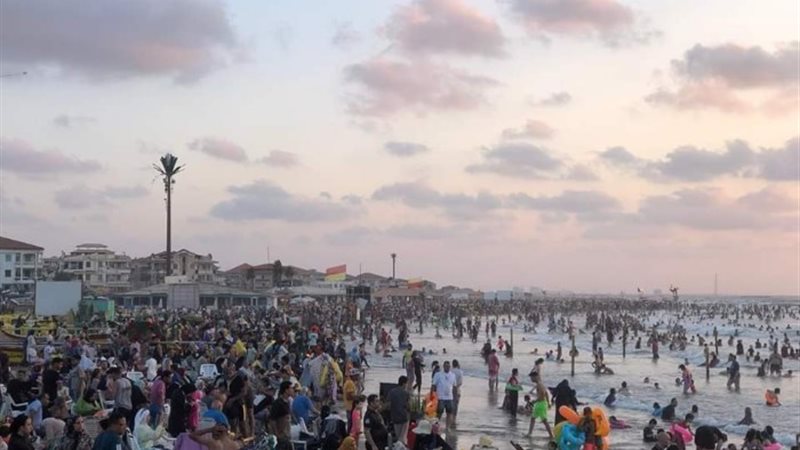 شواطئ مدينة رأس البر اليوم