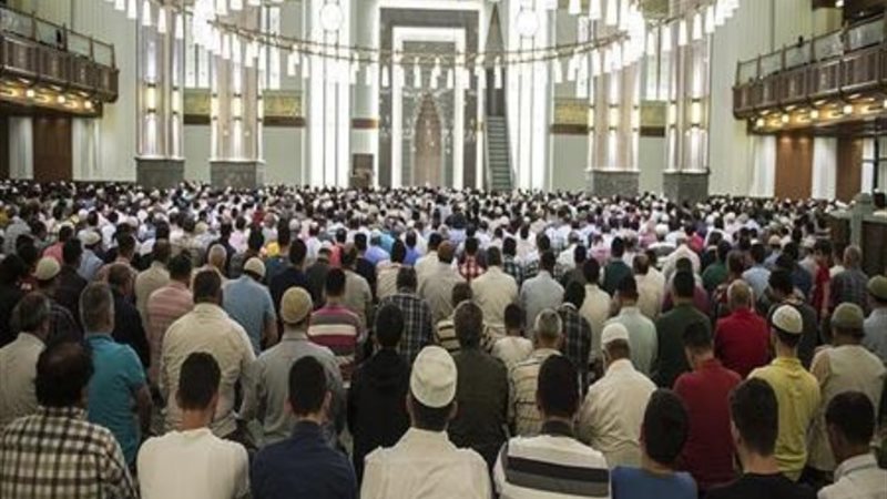 صلاة الجمعة- أرشيفية