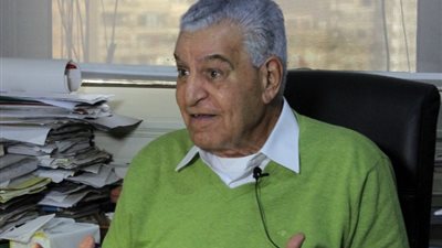 ردا على ادعاءات إيلون ماسك، زاهي حواس يكشف بالأدلة بناة الأهرامات الحقيقيين