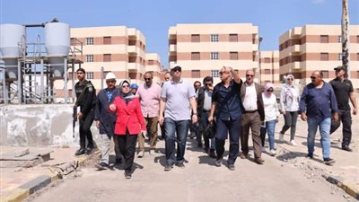 محافظ دمياط يتابع مستجدات مشروعات 