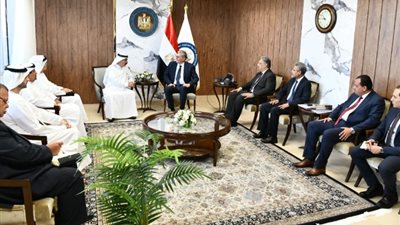 وزير البترول يجتمع مع 4 من رؤساء شركات لزيادة الإنتاج المحلى