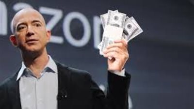 جيف بيزوس يخسر أكثر من 21 مليار دولار من ثروته بسبب أمازون