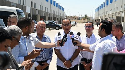 رئيس الوزراء: نستهدف القضاء على البيروقراطية وفتح أسواق عالمية جديدة