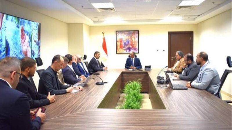 جانب من اجتماع وزارة الإسكان