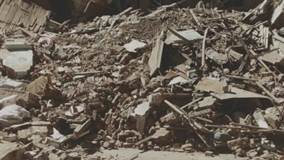 الصور الأولى لانهيار عقار مكون من 4 طوابق في المنوفية ووجود ضحايا