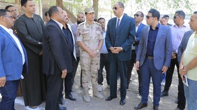 محافظ سوهاج يتفقد الموقع المخصص لإنشاء محطة رفع صرف صحي بجزيرة محروس