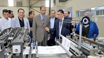 محافظ سوهاج يتفقد المنطقة الصناعية بحي الكوثر
