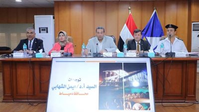 محافظ دمياط يوجه بالارتقاء بمستوى النظافة و التصدي لمخالفات البناء